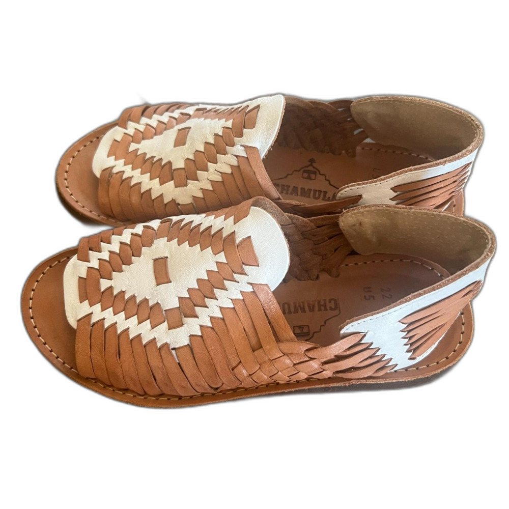 Chamula Chichen Open-Toe Huarache Sandals